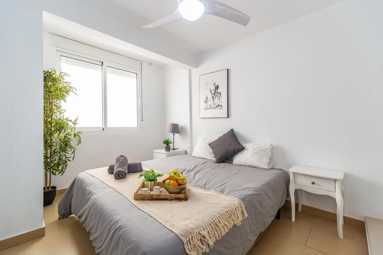 Fuengirola Paseo Maritimo Deluxe Apartment By The Beach Екстер'єр фото