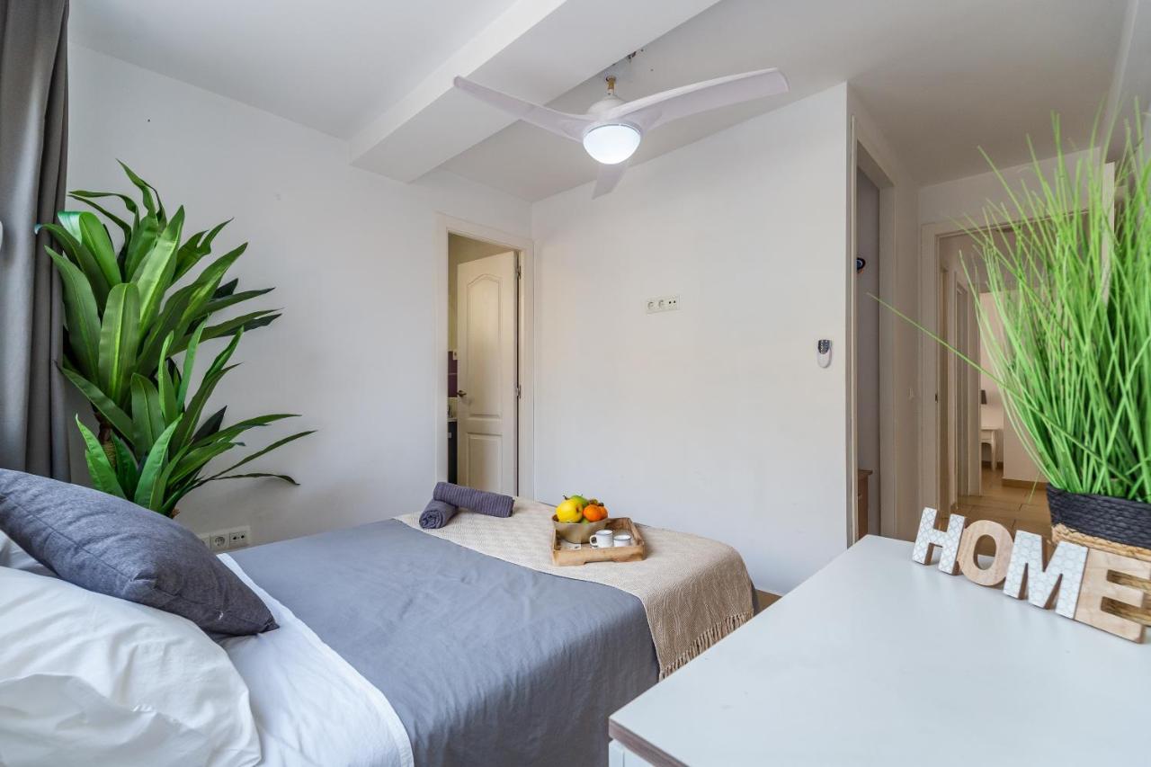 Fuengirola Paseo Maritimo Deluxe Apartment By The Beach Екстер'єр фото